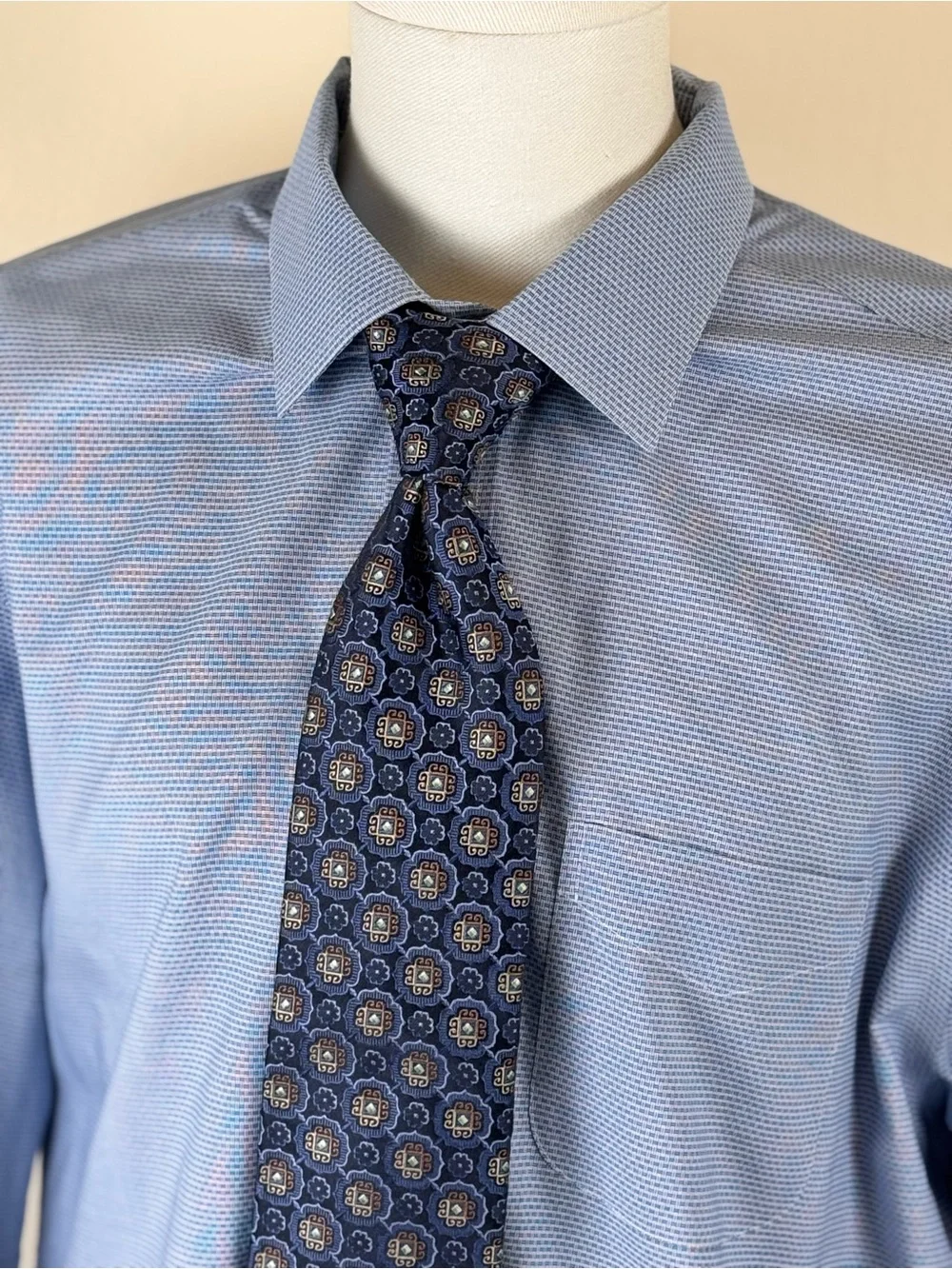 John W. Nordstrom Men’s Necktie Navy Jacquard Silk Tie Gold & Light Blue Motifs